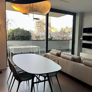 Apartmanhotel Bosco Verticale Milánó