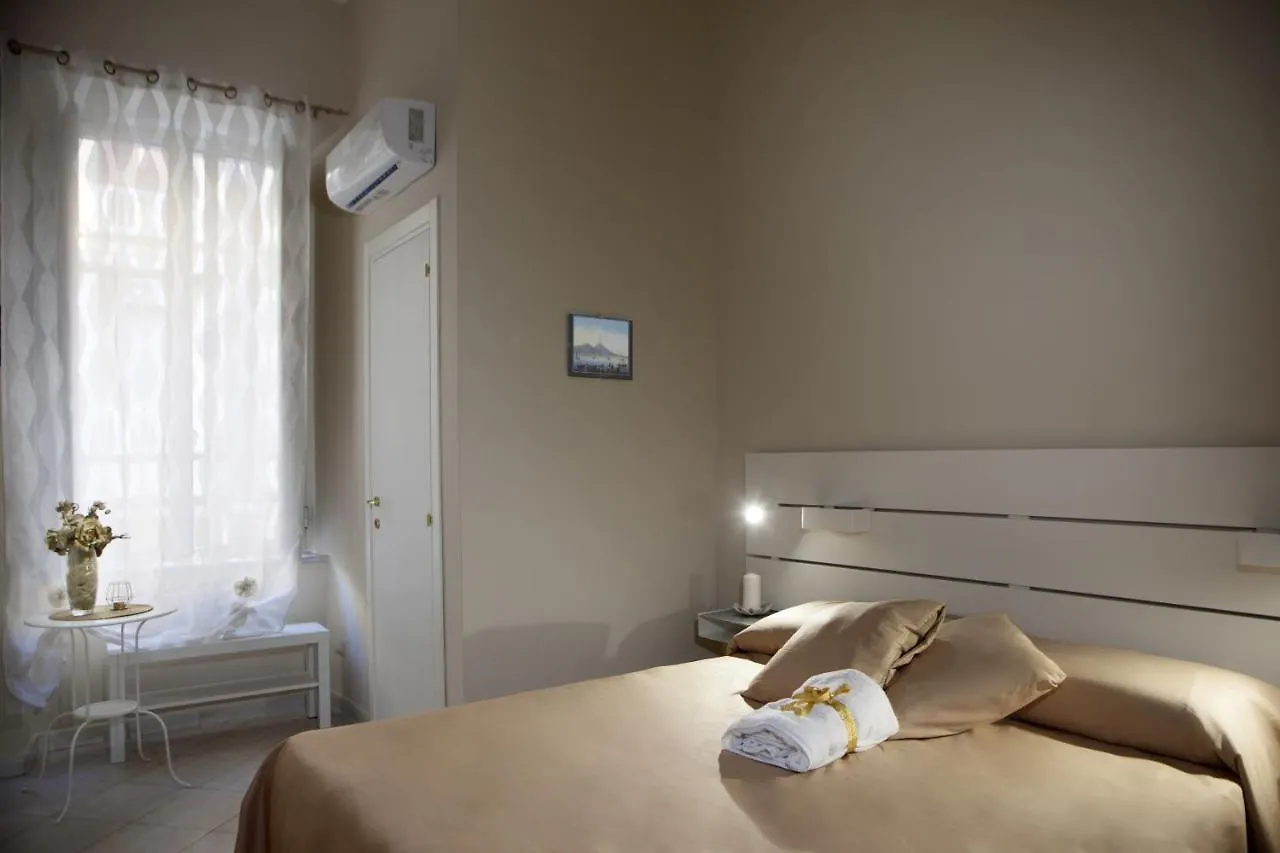 ** Guest house La Casa Di Alje Hotel Naples Italy
